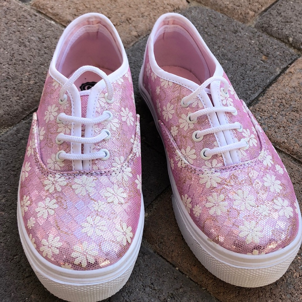 C&A kids shoes NEW